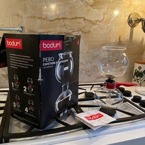Bodum pebo vacuum coffee maker NEW!